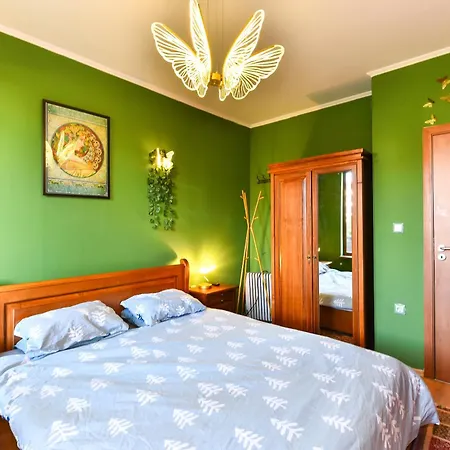 Cedar Iii One Bdrm Flat B2 דירה *