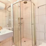 Апартаменты Cedar Iii One Bdrm Flat B2 *
