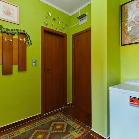 Cedar Iii One Bdrm Flat B2 בנסקו